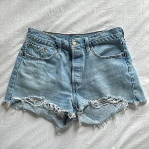 Levi's Jean Shorts Cutoff Mid-Rise Size 28